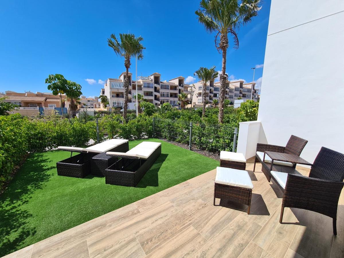 Residence Bali Τορεβιέχα Εξωτερικό φωτογραφία