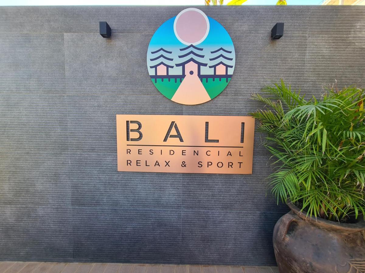 Residence Bali Τορεβιέχα Εξωτερικό φωτογραφία