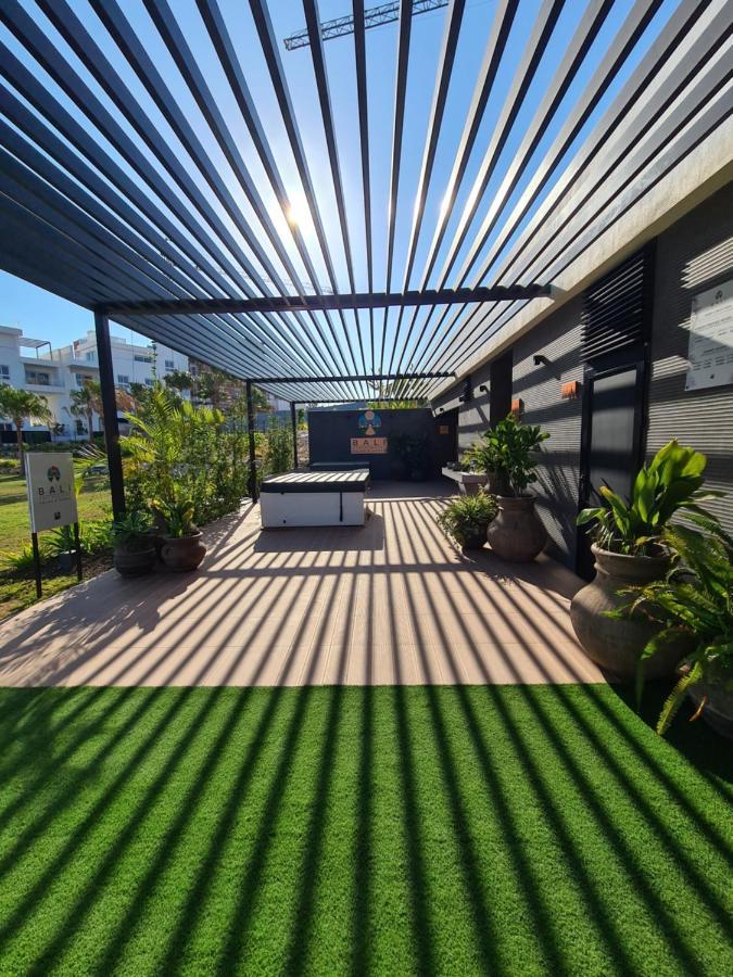 Residence Bali Τορεβιέχα Εξωτερικό φωτογραφία