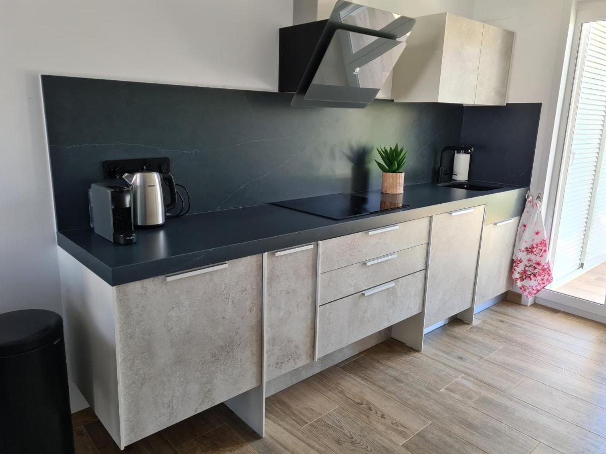 Residence Bali Τορεβιέχα Εξωτερικό φωτογραφία